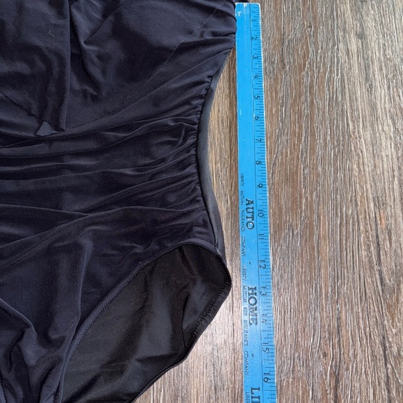 MAGIC SUIT Black V Neck with Beads Sz 10 Slimming One Piece - Picture 8 of 14